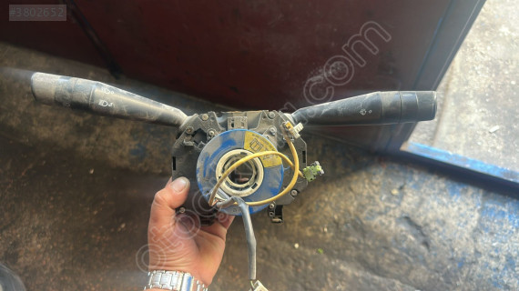 Fiat linea çıkma silecek sinyal kolu