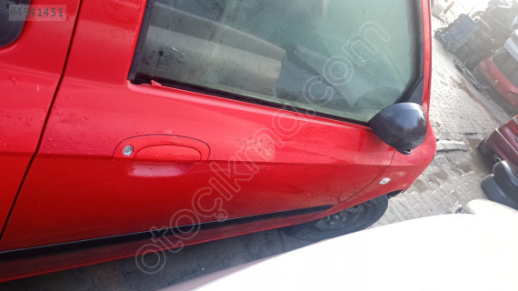 hyundai getz sağ ön tek kapı