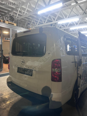 Opel zafira bagaj kapağı