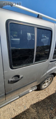 Fiat Doblo sol arka kapı