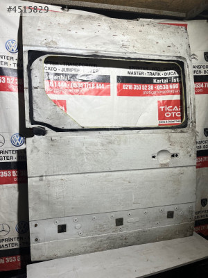 Renault Master 3 Camlı Çıkma Orjinal Sağ Sürgülü Kapı