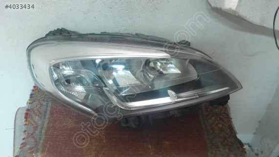 Fiat doblo 2014-2018  sağ ön far çıkma