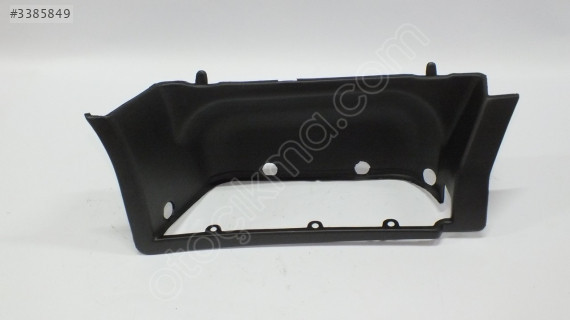 MC137531 CANTER 304-444-H350 BASAMAK PLASTİĞİ SAĞ
