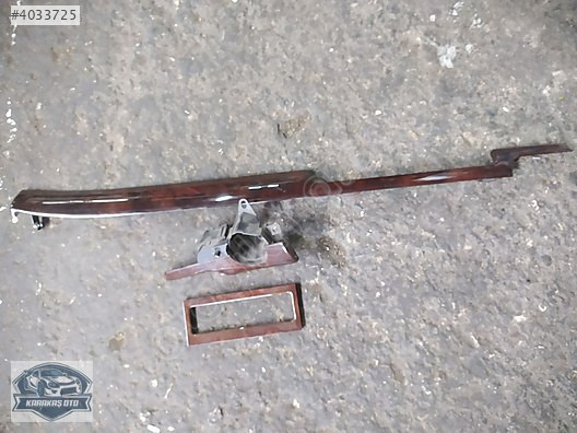 A4 FAR AÇMA KAPAĞI TRİM BAKALİTLER 8E1853189