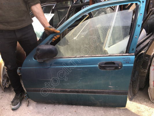 Honda Civic 1996 2000 Sol Ön Kapı Döşemesi Kapı Çıtası