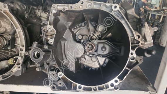 PEUGEOT PARTNER 1.6 HDİ DİZEL orjinal çıkma KOMPLE ŞANZIMAN