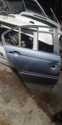 BMW 3.18 sag arka kapı çıkma