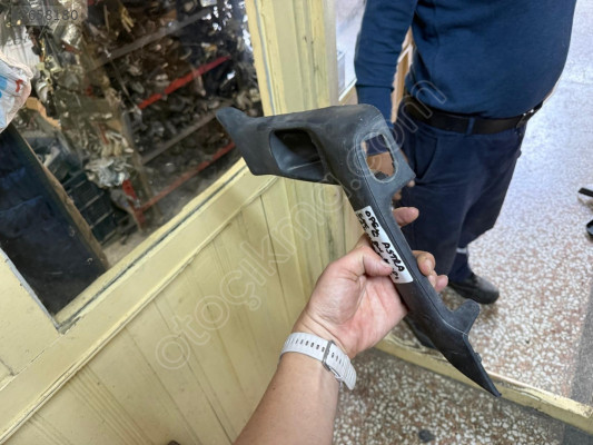 OPEL ASTRA G SAĞ ÖN KAPI İÇ ÇEKME KOLU ORJİNAL ÇIKMA 98-05