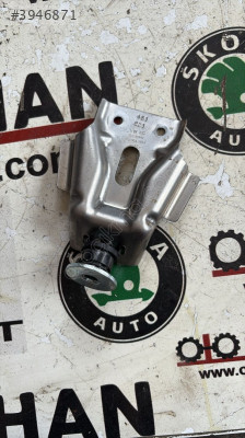 1K1858383A vw golf 6 göğüs demiri kilometre bağlantı braketi