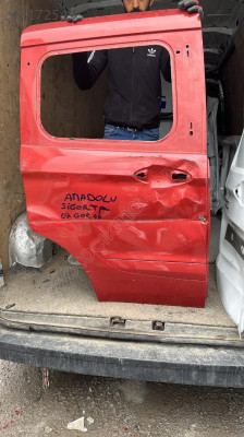 FORD COURİER SAĞ SÜRGÜLÜ KAPI ORJİNAL ÇIKMA
