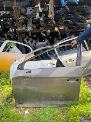 2018 Seat Leon sol ön kapı