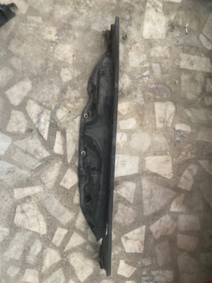 Citroen C3 Aircross Ön Cam Izgara Alt Plastiği 13476267