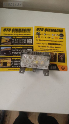 MERCEDES W205 KASA FAR LED BEYNİ 1305715204