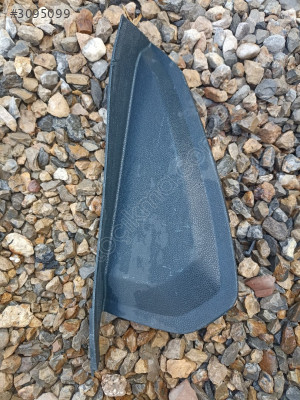 Ford Fiesta sağ göğüs yan kapak