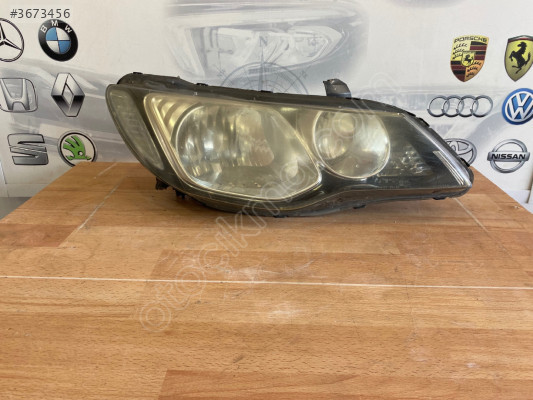 HONDA CİVİC FD6 SAĞ FAR ORJİNAL ÇIKMA