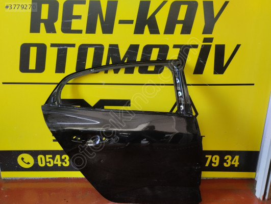 RENAULT MEGANE 4 SİYAH SAĞ ARKA KAPI ORJ ÇIKMA RENKAY OTO KOCAELİ