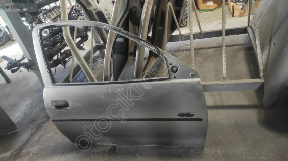 OPEL CORSA B VAN SAĞ ÖN KAPI ÇIKMA