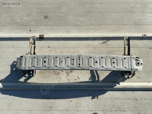 2019/2023 FORD COURİER ÖN TAMPON DEMİRİ ORJINAL HATASIZ