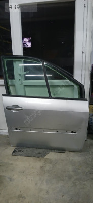 Renault scenic çıkma sag ön kapı