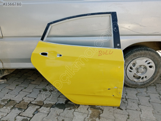 Hyundai Blue sağ arka kapı çıkma orijinal