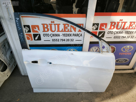 Hyundai Accent Blue sağ ön kapı orijinal çıkma