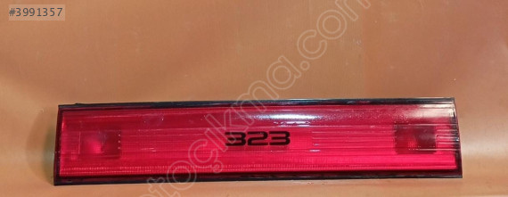mazda 323 bagaj reflektörü