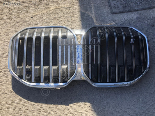 BMW 7 SERİSİ G70 7 SERİ ÖN PANJUR 5113188013-10