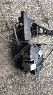 BM5A-A21813-AG  2017 FORD FOCUS SOL ÖN KAPI KİLİDİ VE KOL ME