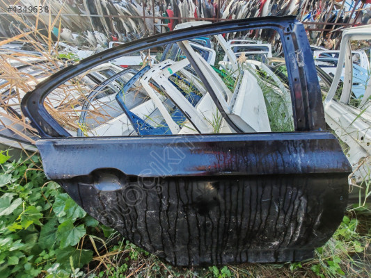 2015 VW PASSAT B8 SAĞ ARKA KAPI