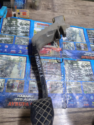 8D1721316 Passat B5 audi A4 debriyaj pedalı