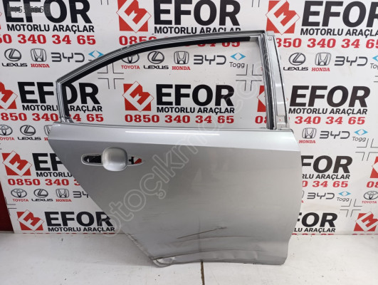 TOYOTA COROLLA SAĞ ARKA KAPI ÇIKMA ORİJİNAL PARÇA