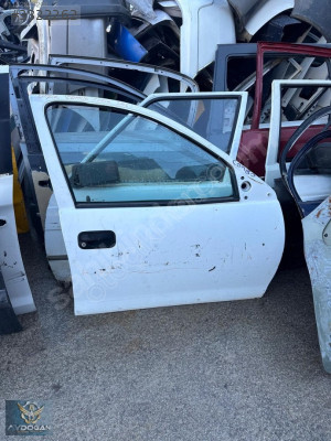 OTO CEM'DEN ÇIKMA OPEL CORSA COMBO B KASA SAĞ ÖN KAPI