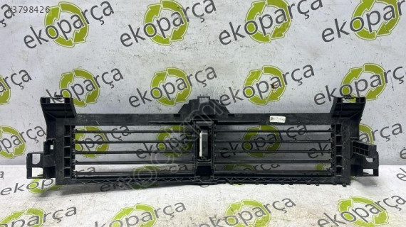 MERCEDES B 2019 2024 RADYATÖR ALT HAVA KANALI PANJURU A2478854500