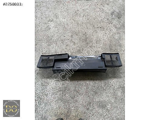 Opel Corsa D Modeli İçin Çıkma Bagaj Eşiği Plastiği