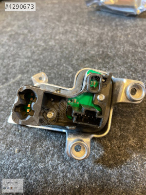 BMW F30 3 SERİSİ LCİ GÜNDÜZ LED BEYİN