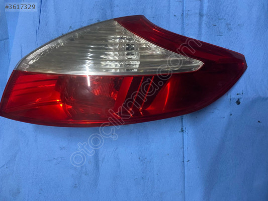 265500036R MEGAN 3 HB SAĞ ARKA DIŞ STOP ÇIKMA