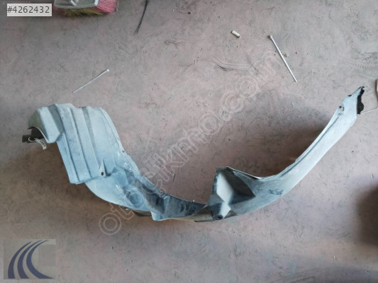 TOYOTA COROLLA 2000 ÇIKMA SOL ÖN ÇAMURLUK DAVLUMBAZI