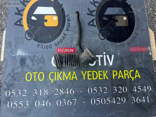 17881-0T060 Toyota Corolla Hava Filtre Hortumu Çıkma