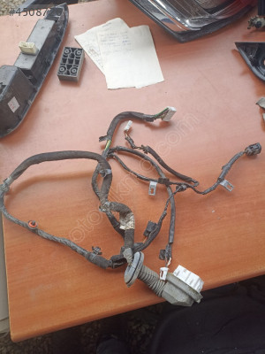 Hyundai Accent Era Sol Ön Kapı Tesisatı