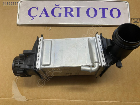 04E145785 1.5 TSİ TURBO RADYATÖRÜ PASSAT ÇIKMA ORJİNAL