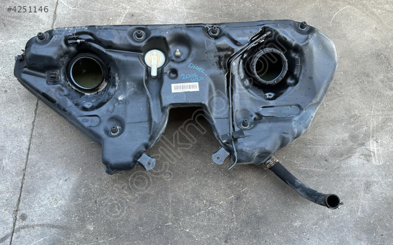 mercedes e220 w211 2004 çıkma orjinal yakıt deposu (son fiyat)