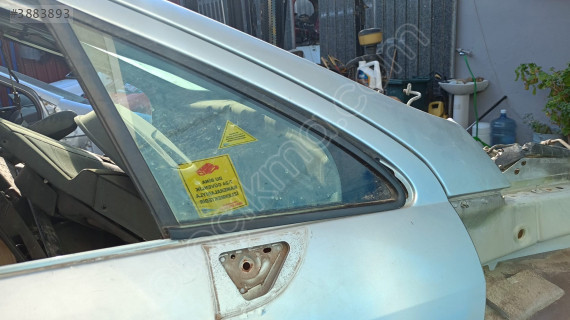 peugeot 407 sağ ön kelebek camı