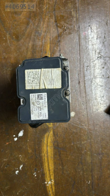 7IB614517B VW TRANSPORTER T8 2.0 DNA ABS BEYNİ