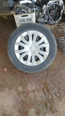 Renault Clio4 185-65-15 saç jant 4 adet takım mevcuttur orijinal