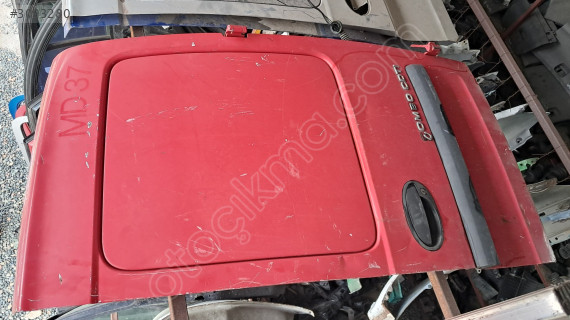 Opel combo c sag arka bagaj kapagi cikma