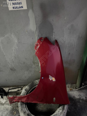 Dacıa Sandero stepway sol ön çamurluk