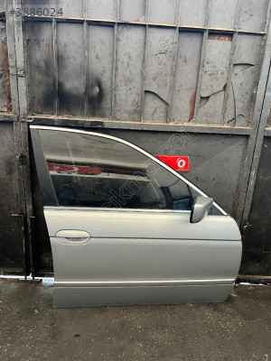 E39 SAĞ ÖN KAPI HATASIZ BOYASIZ ORJİNALL ÇIKMA PARÇAA