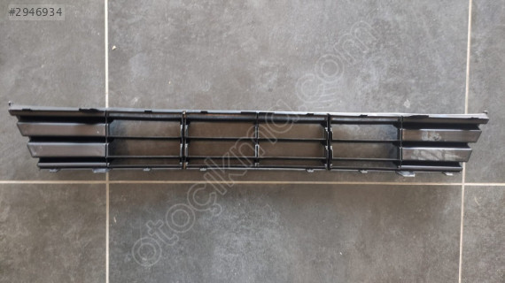 BMW F10 LCİ ÖN TAMPON ORTA IZGARA 2014 2016 51117331724 SY