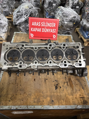 Volvo 2.4 D5 çıkma orijinal silindir kapağı