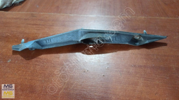 FORD FOCUS ÖN TAMPON BRAKETİ ÇIKMA ORJİNAL 98AB 17D959